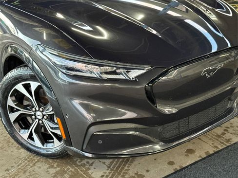 Certified 2022 Ford Mustang Mach-E Premium image 3