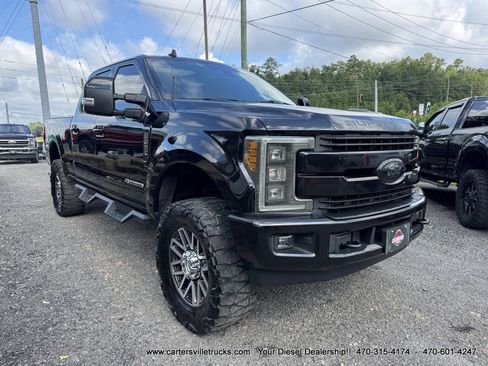 Used 2019 Ford F250 Lariat w/ Lariat Ultimate Package AWD/4WD image 5