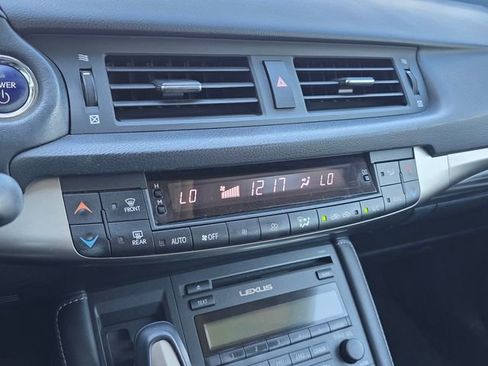 Used 2017 Lexus CT 200h 200h 4D Hatchback w/ Seat Comfort Package image 23