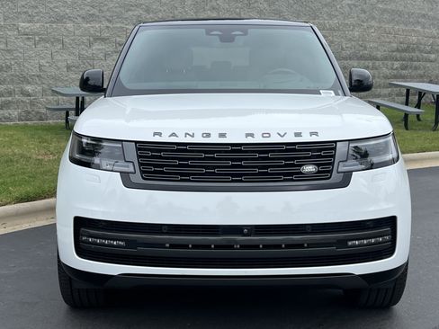 Certified 2024 Land Rover Range Rover Long Wheelbase SE AWD/4WD image 10
