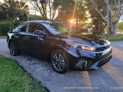 Used 2024 Kia Forte LXS FWD image 22