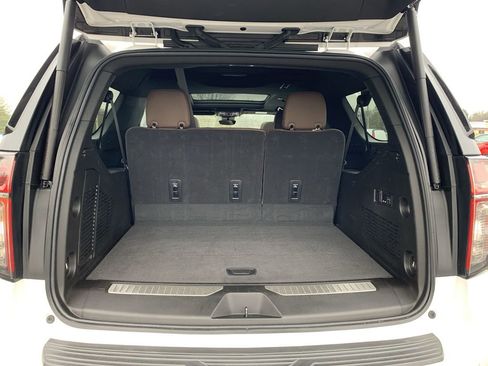 Used 2023 Chevrolet Suburban High Country w/ Premium Package 2 image 21