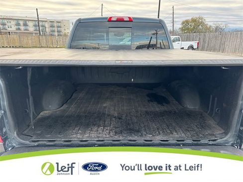 Used 2018 Chevrolet Silverado 1500 High Country image 25