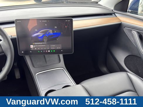 Used 2024 Tesla Model Y Long Range AWD/4WD image 26