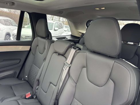 Used 2026 Volvo XC90 B6 Plus w/ Protection Package Premier AWD/4WD image 26