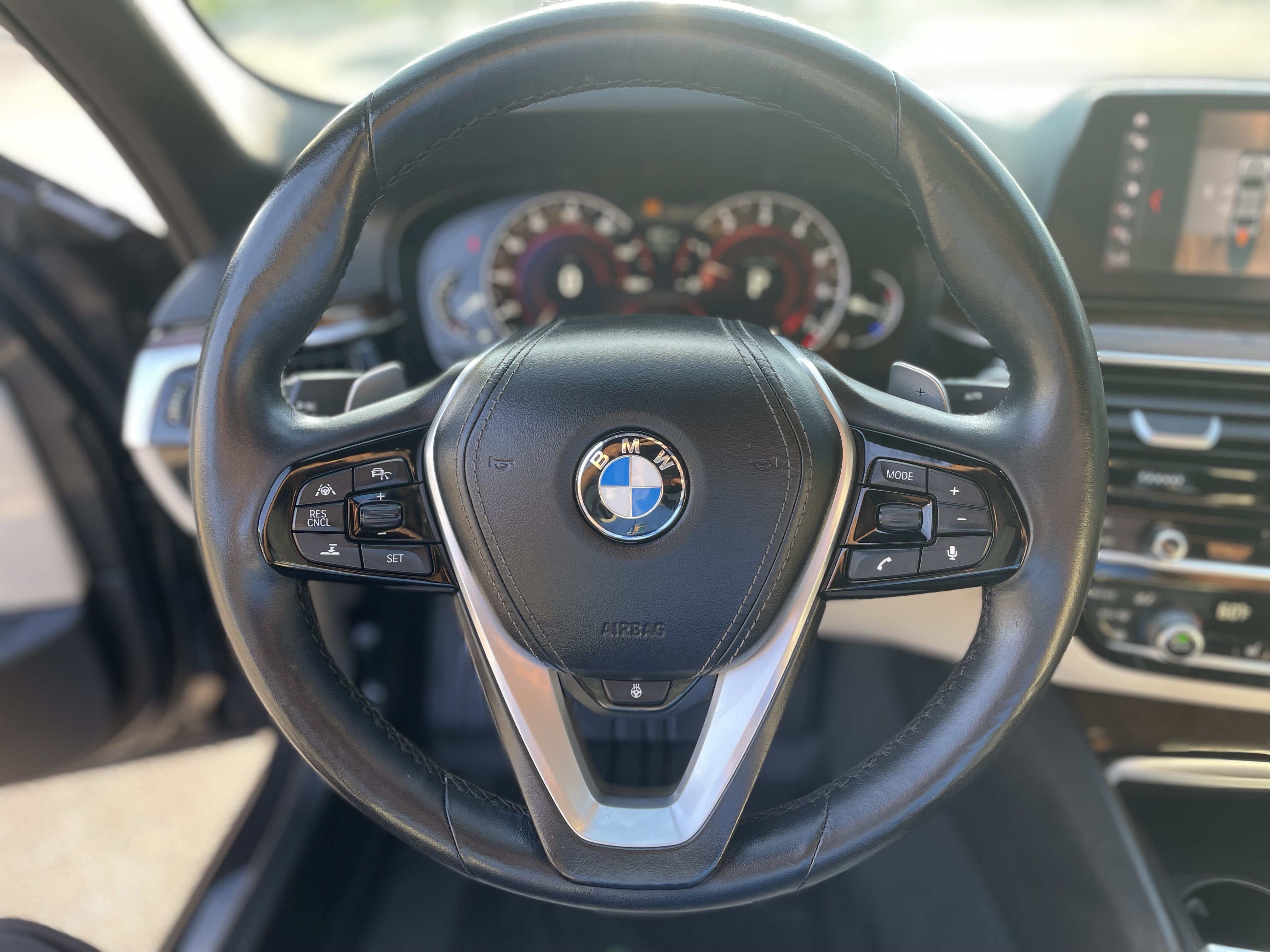 Used 2019 BMW 540i RWD image 25