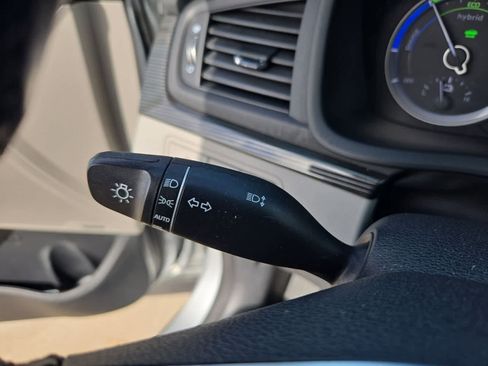 Used 2019 Hyundai Sonata Limited w/ Ultimate Package 02 FWD image 26