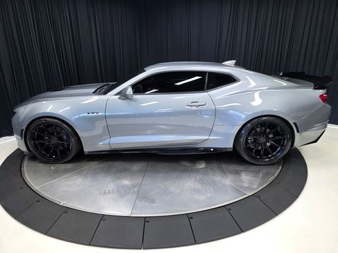 Used 2024 Chevrolet Camaro LT RWD image 12