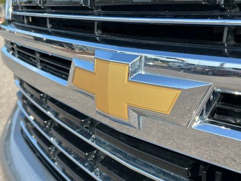 Used 2024 Chevrolet Tahoe LT AWD/4WD image 38
