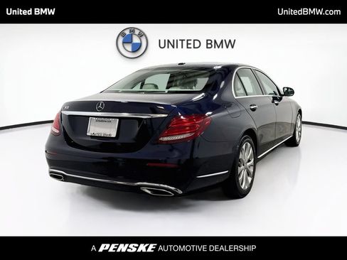 Used 2017 Mercedes-Benz E 300 image 5