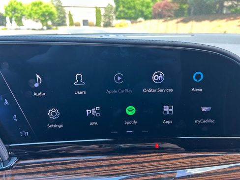 Used 2023 Cadillac Escalade ESV Premium Luxury AWD/4WD image 33
