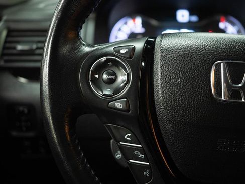 Used 2017 Honda Ridgeline RTL-E image 24