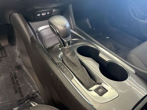 Used 2023 Chevrolet Malibu LT w/ Sport Edition image 27