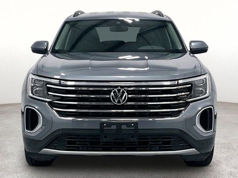 Used 2024 Volkswagen Atlas SE AWD/4WD image 3