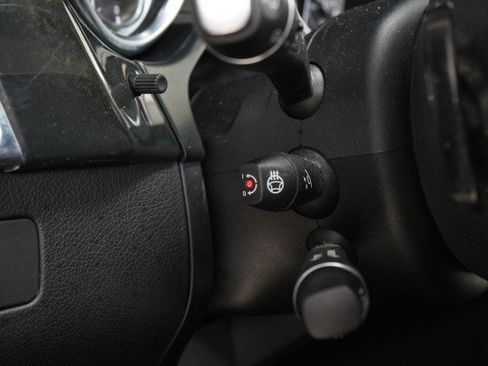 Used 2016 Mercedes-Benz GL 550 4MATIC image 56