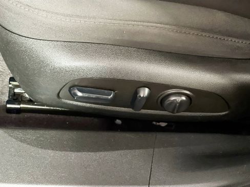 Used 2022 Chevrolet Malibu LT image 15