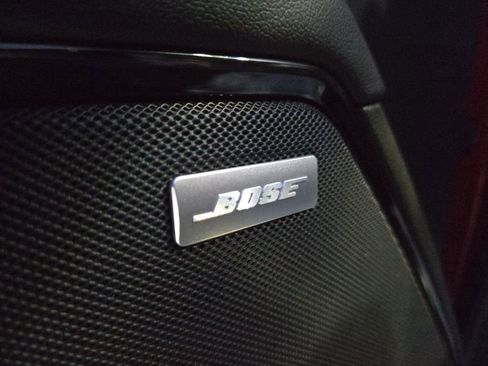 Used 2022 GMC Sierra 1500 AT4 w/ AT4 Premium Package image 9