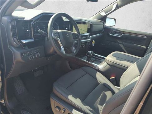 New 2026 Chevrolet Silverado 1500 LT Trail Boss w/ LT Trail Boss Premium Package AWD/4WD image 3