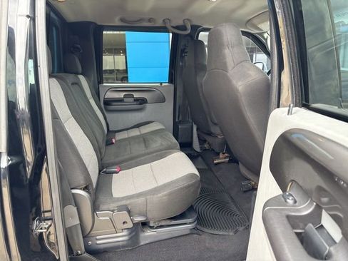 Used 2005 Ford F250 XL image 19