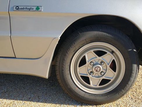 Used 1986 Alfa Romeo Spider Veloce image 19