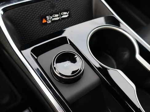 New 2026 Chevrolet Equinox LT w/ Convenience Package II image 17