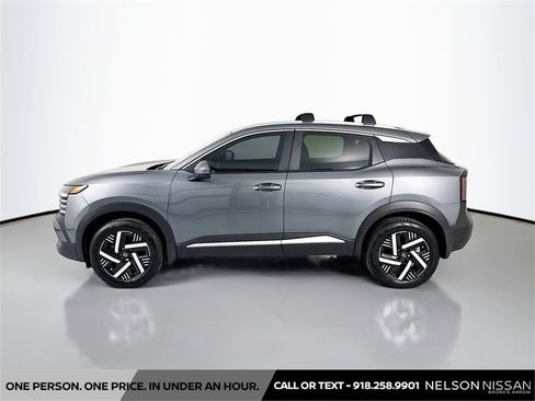 Certified 2025 Nissan Kicks SV w/ SV Premium Package image 8