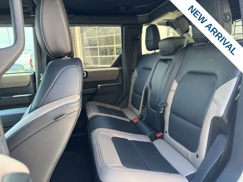 Used 2024 Ford Bronco Wildtrak AWD/4WD image 14