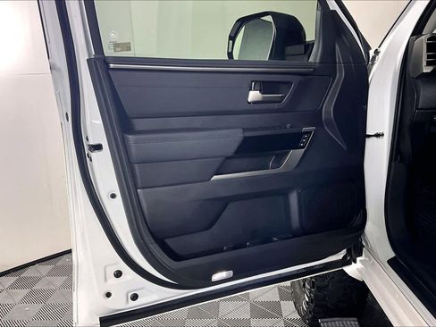 Used 2024 Toyota Tundra Limited image 21