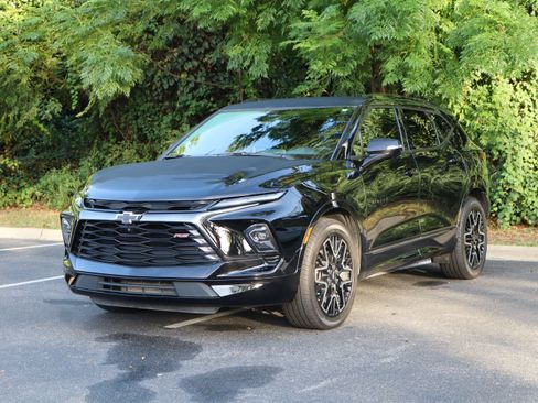 Used 2024 Chevrolet Blazer RS w/ Driver Confidence II Package FWD image 5