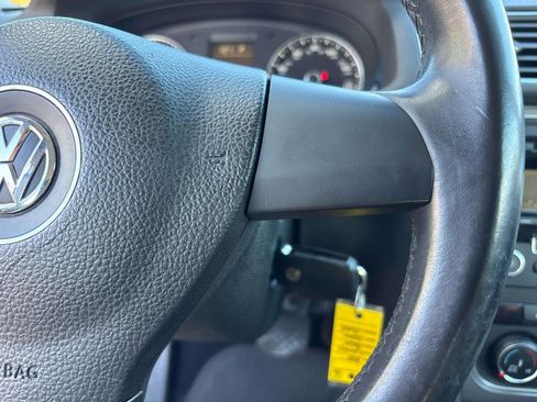 Used 2014 Volkswagen Passat Wolfsburg Edition image 18