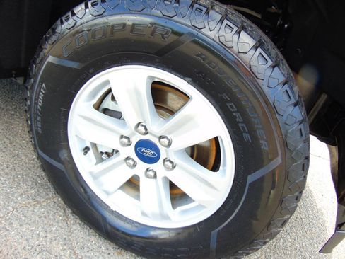 Used 2018 Ford F150 XL w/ Equipment Group 101A Mid AWD/4WD image 52