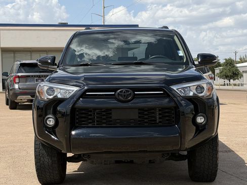 Used 2023 Toyota 4Runner SR5 Premium w/ Moonroof Package AWD/4WD image 9