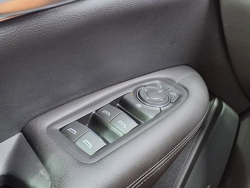 Certified 2023 Cadillac XT5 Luxury image 30