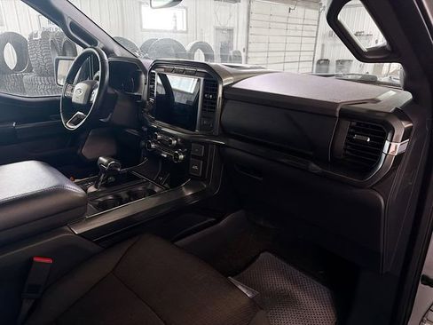 Used 2022 Ford F150 XLT w/ Equipment Group 302A High image 12