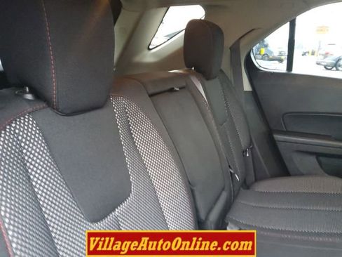 Used 2017 Chevrolet Equinox LT w/ Convenience Package image 23