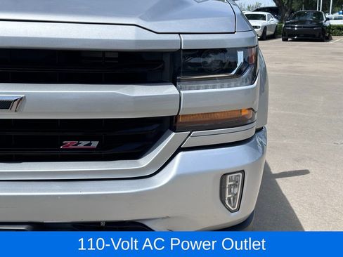 Used 2018 Chevrolet Silverado 1500 LT w/ Texas Edition AWD/4WD image 6
