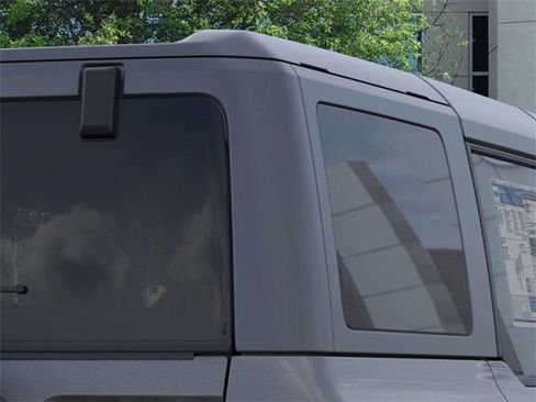 New 2025 Ford Bronco 4-Door image 25