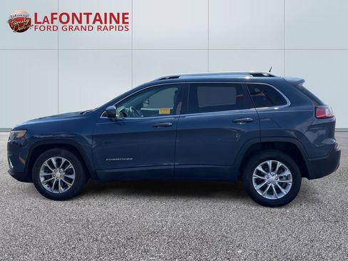 Used 2019 Jeep Cherokee Latitude w/ Popular Appearance Group FWD image 4