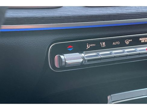 Used 2024 Mercedes-Benz GLS 450 4MATIC w/ AMG Line Exterior image 29