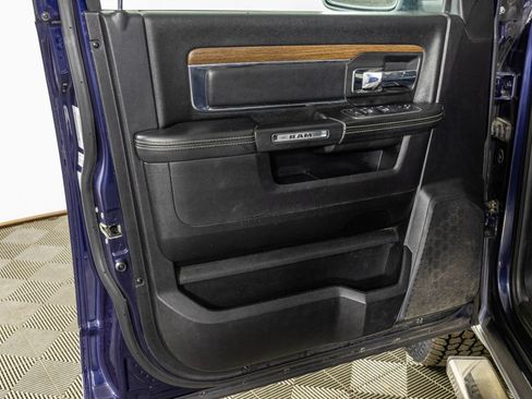 Used 2016 RAM 1500 Laramie w/ Convenience Group AWD/4WD image 38