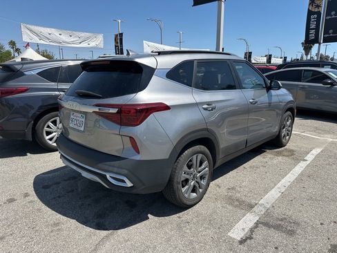 Used 2023 Kia Seltos S FWD image 5