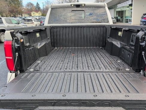 New 2025 Toyota Tacoma TRD Off-Road image 28