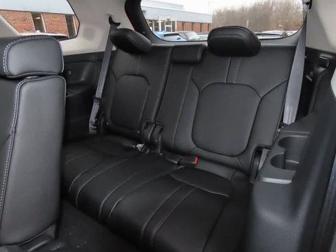 New 2026 Honda Pilot Touring image 16