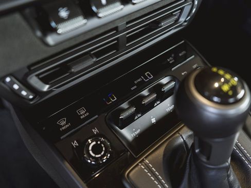 Certified 2024 Porsche 911 GT3 image 27