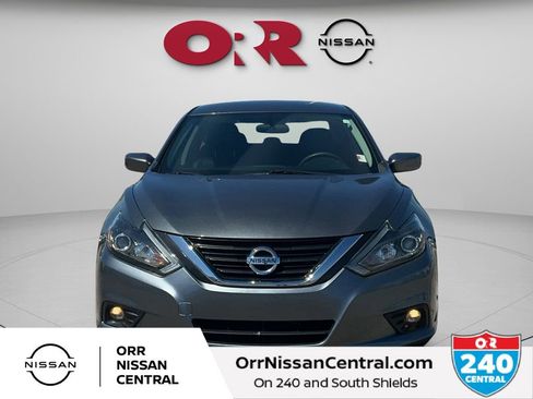 Used 2018 Nissan Altima 2.5 SR w/ SR Special Edition image 2