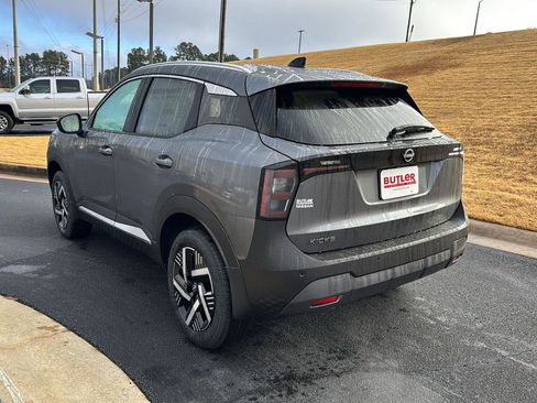 New 2026 Nissan Kicks SV w/ SV Premium Package image 3