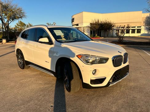 Used 2018 BMW X1 sDrive28i image 3