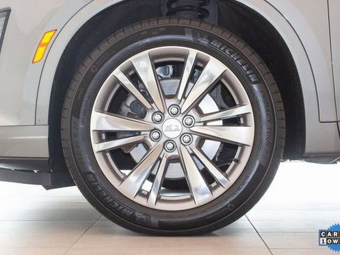 Used 2024 Cadillac XT6 Premium Luxury image 9