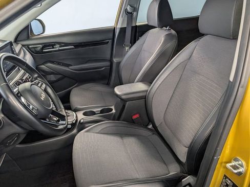 Used 2023 Kia Seltos S image 5