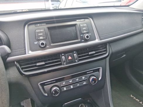 Used 2017 Kia Optima LX FWD image 16